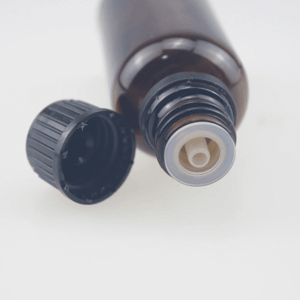 cep-sa-kapaljkom-za-staklene-boce-grlo-18mm-crni-sa-bocom Čep sa kapaljkom 18mm navoj